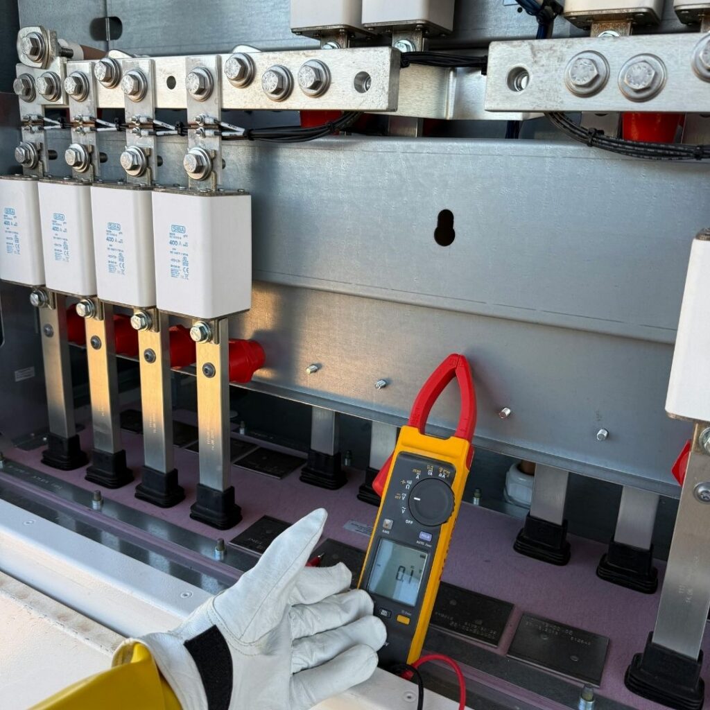 Measuring an electrical output